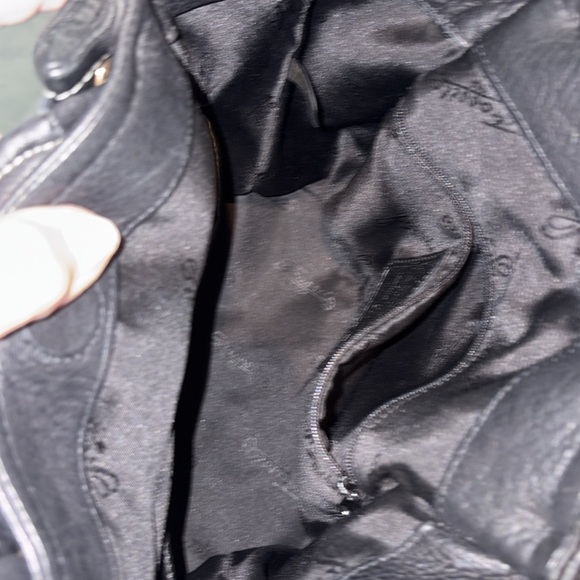 Fossil   Thick black leather shoulder bag  bucket bag   Hobo bag  excellent cond - Picture 10 of 17